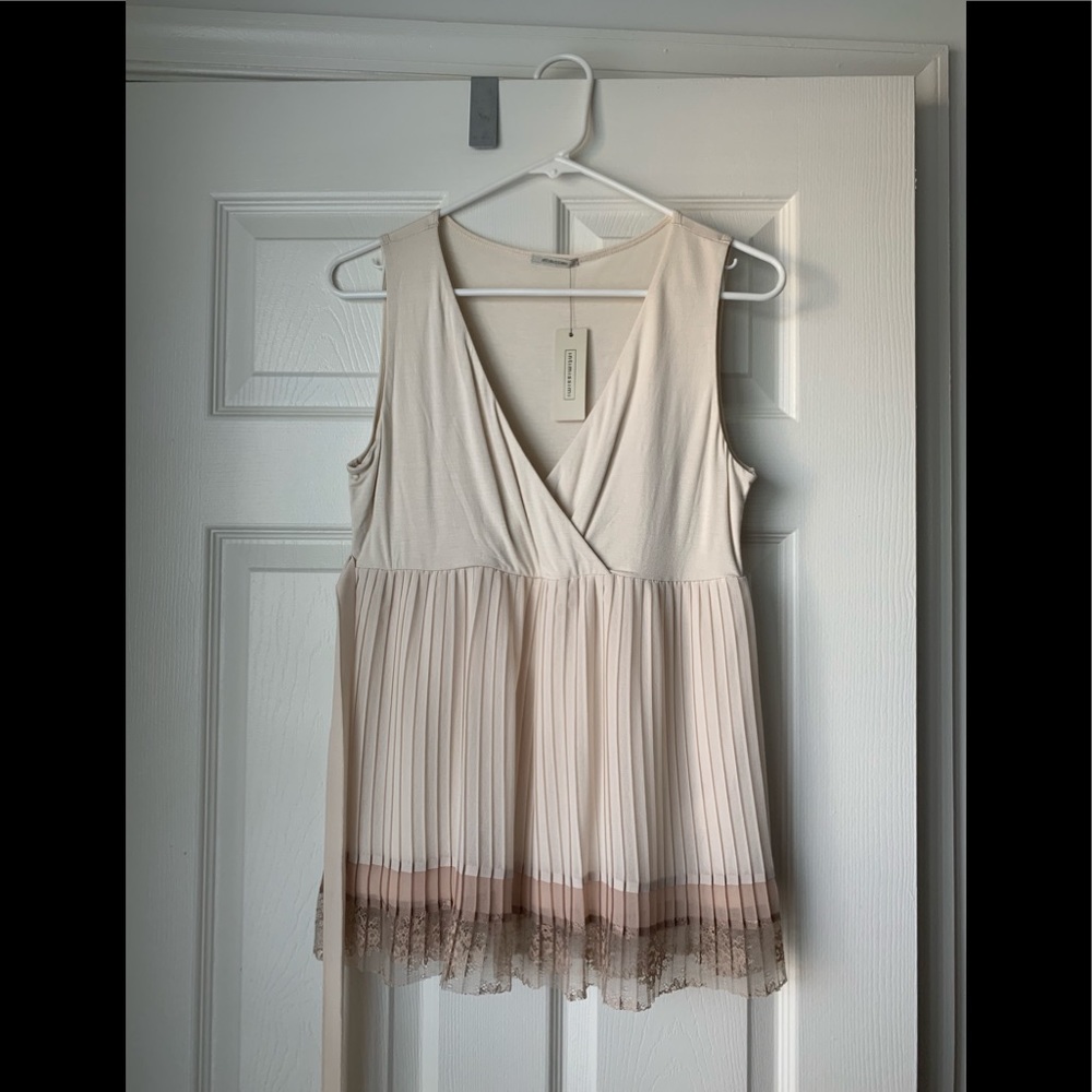 NWT - Intimissimi pleated tank